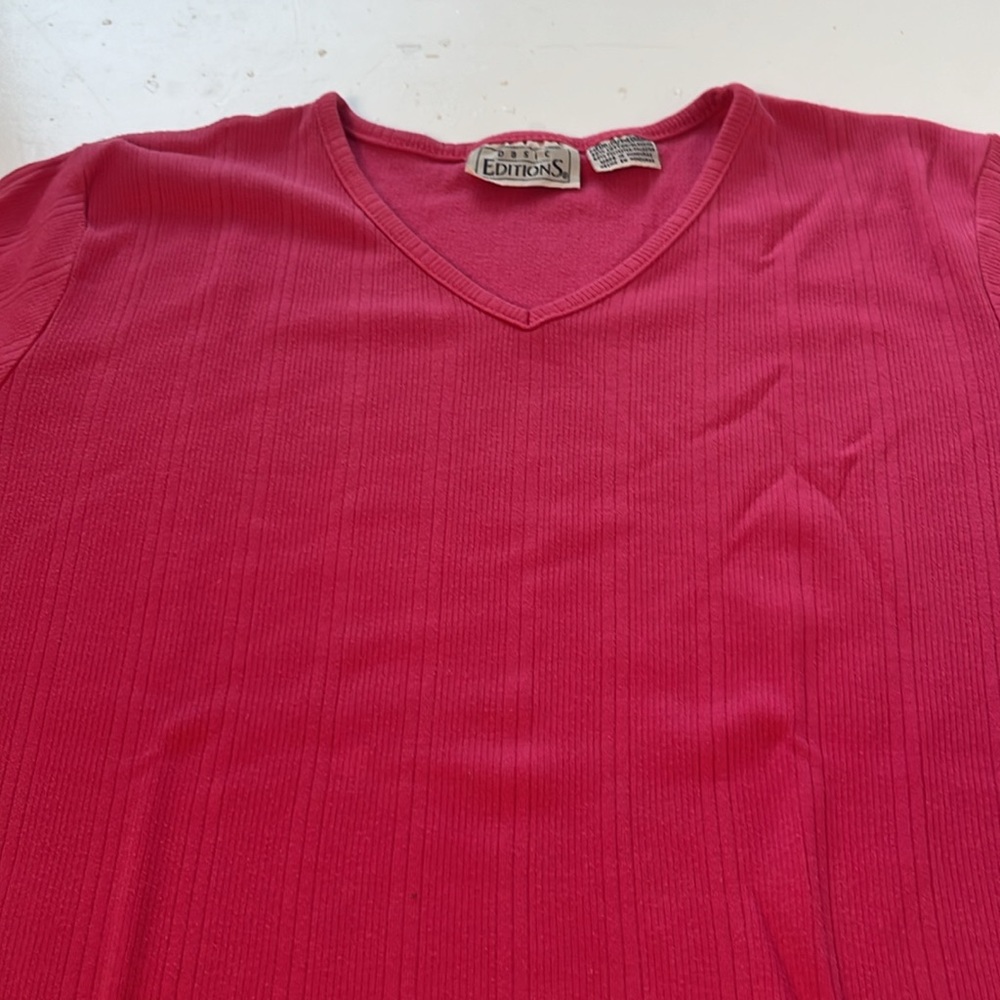 Vintage Basic Editions Medium Pink Textured Short Sleeve V Neck - Picture 4 of 5